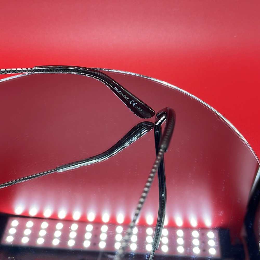 Bottega Veneta sunglasses - Picture 7 of 7